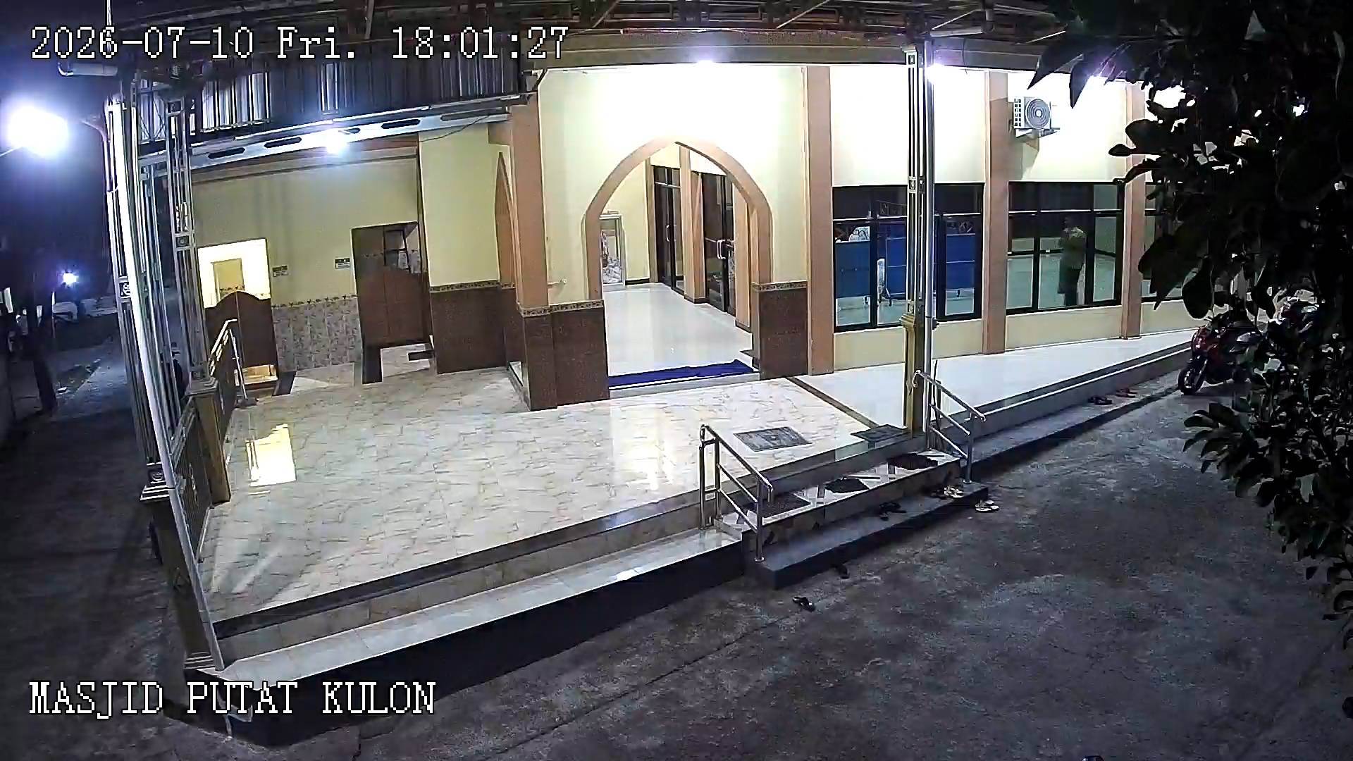 PUTAT KULON MASJID